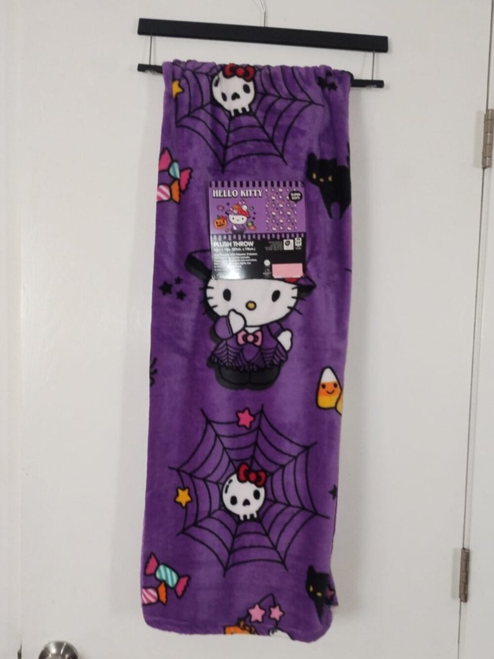 Hello Kitty Halloween Purple Throw Blanket Spiderweb NWT